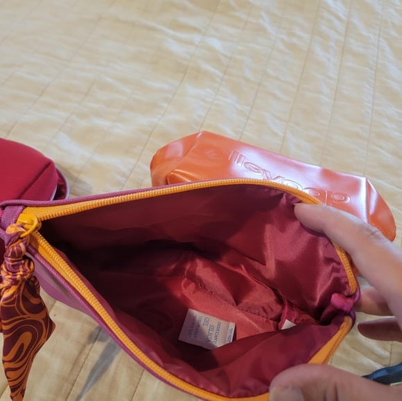 New Cosmetic Bags | Set of 3 | Dior and Alleyoop - Picture 10 of 10